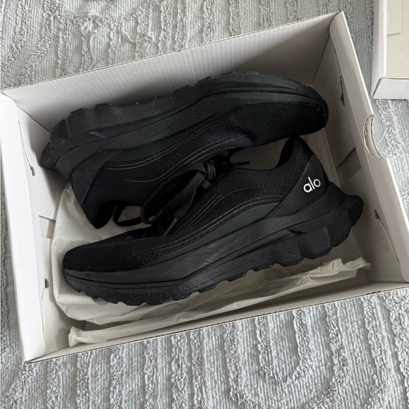 Alo Runners - Picture 1 of 7